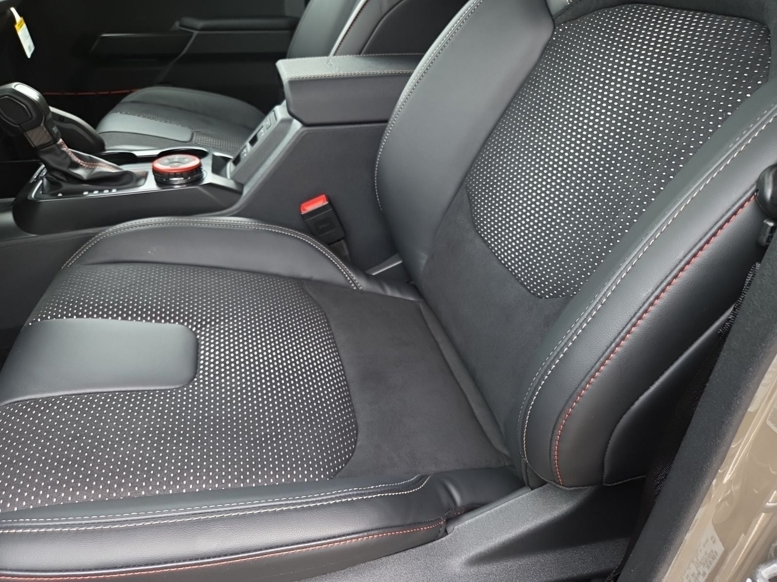 2025 Ford Bronco 4-Door Raptor - Photo 24