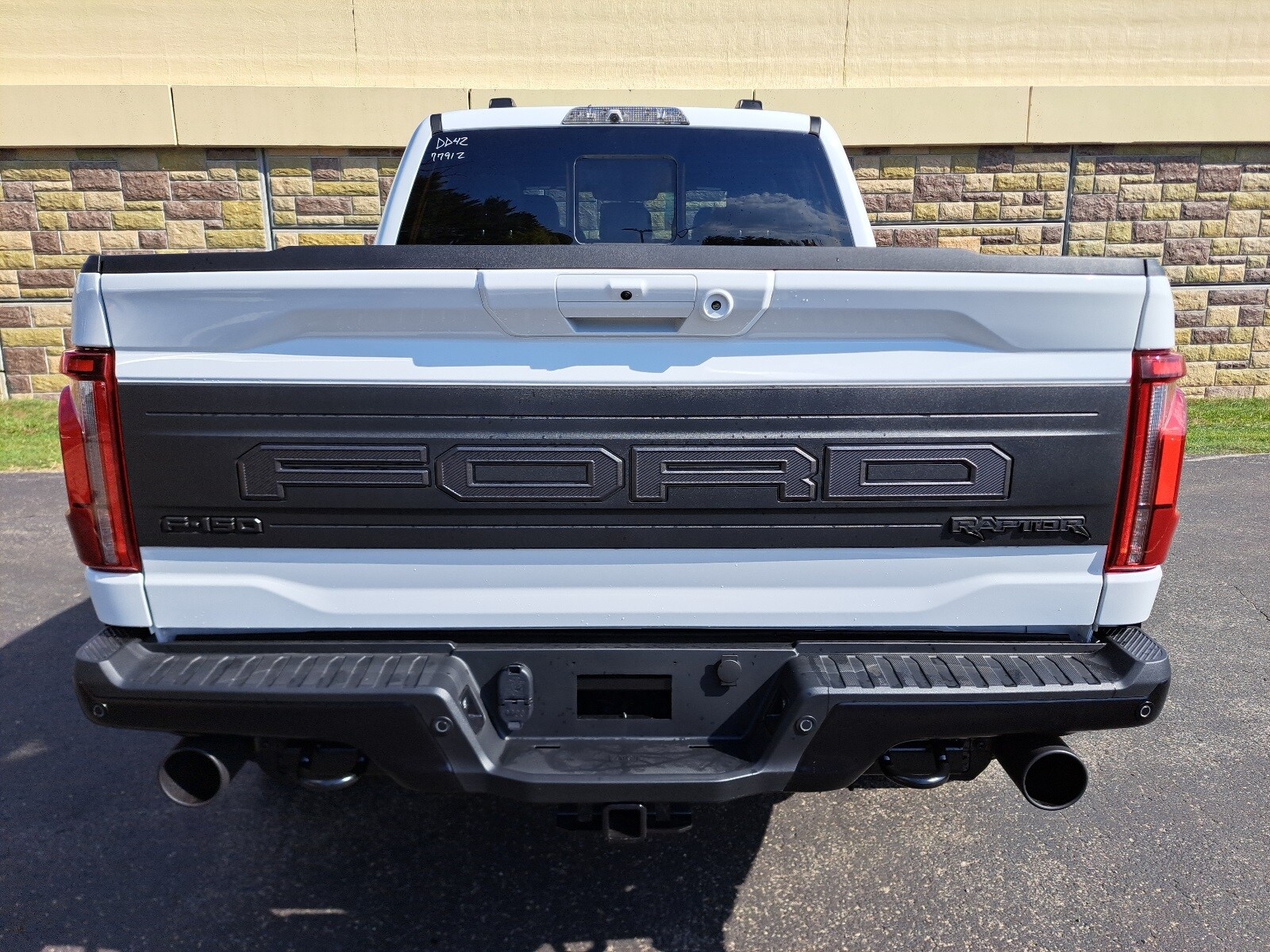 2025 Ford F-150 Raptor photo 4