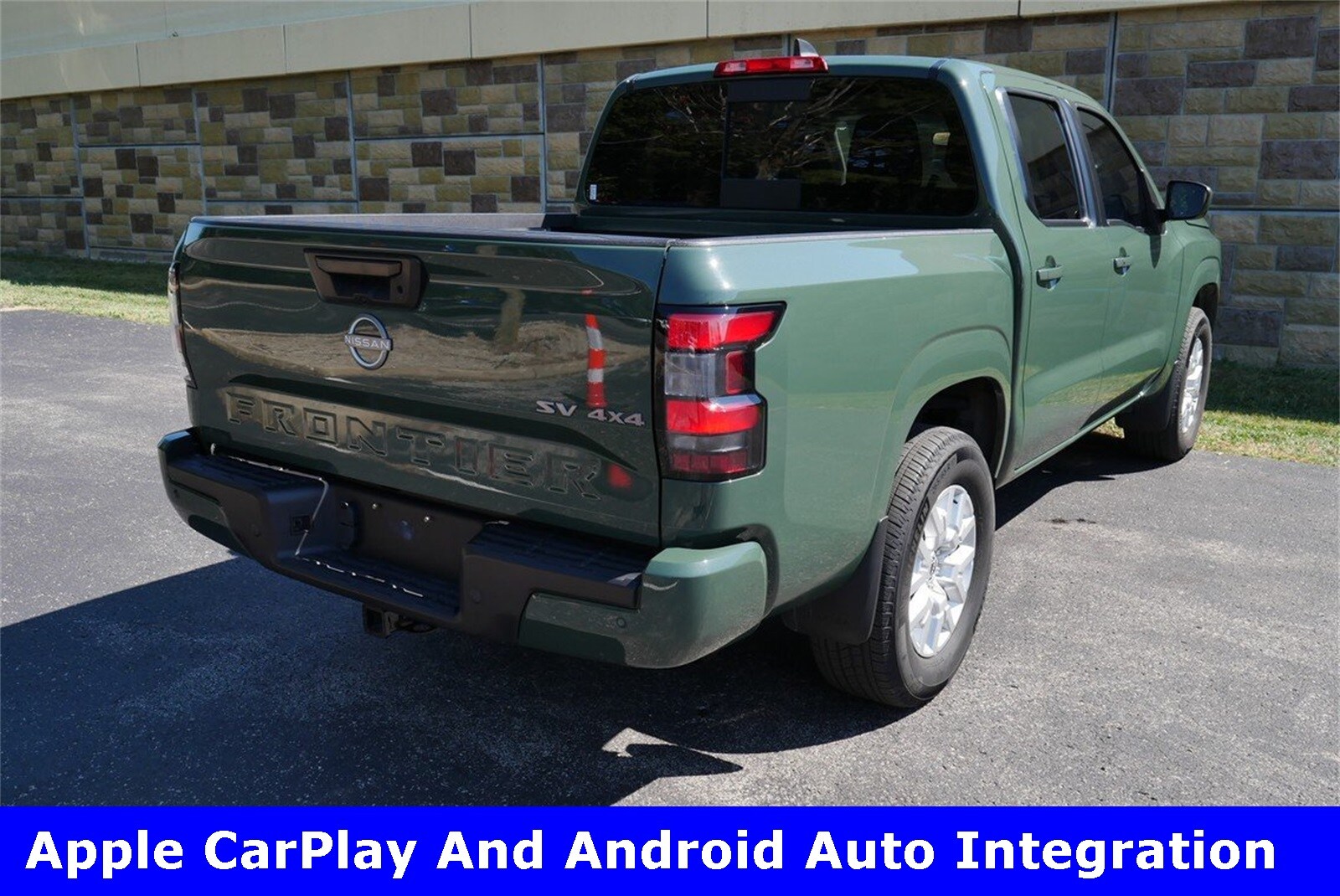 2023 Nissan Frontier SV photo 3