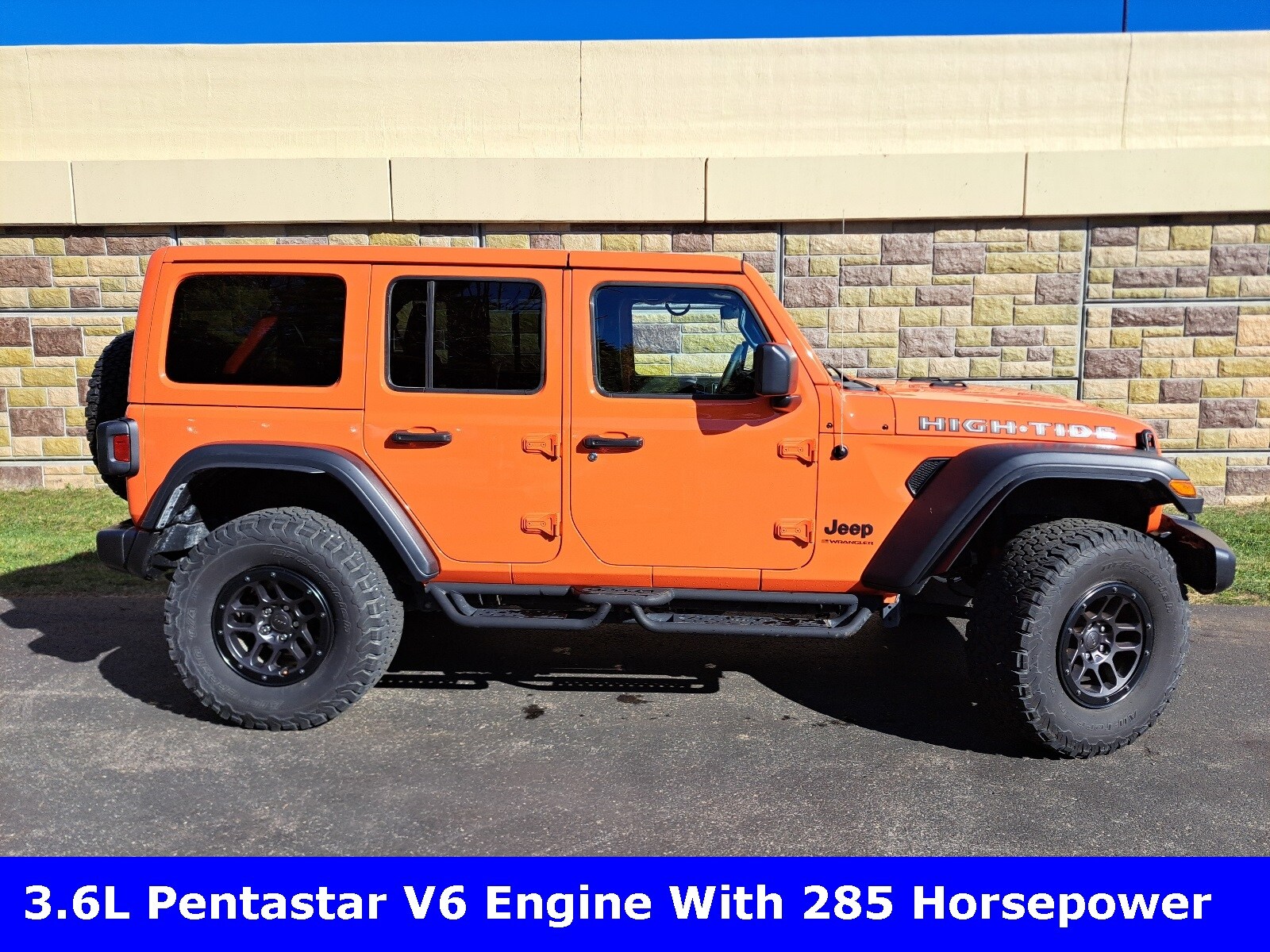 2023 Jeep Wrangler High Tide photo 2