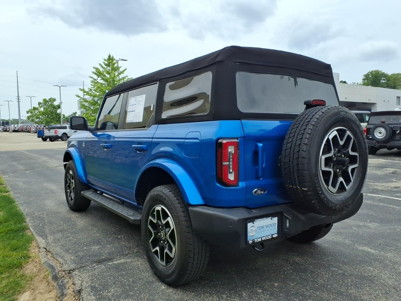2024 Ford Bronco Outer Banks - Photo 8