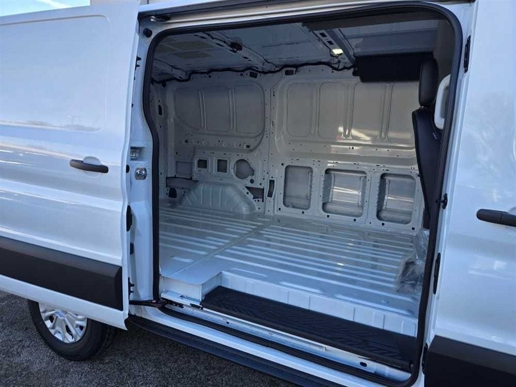 2026 Ford Transit Van Base - Photo 19