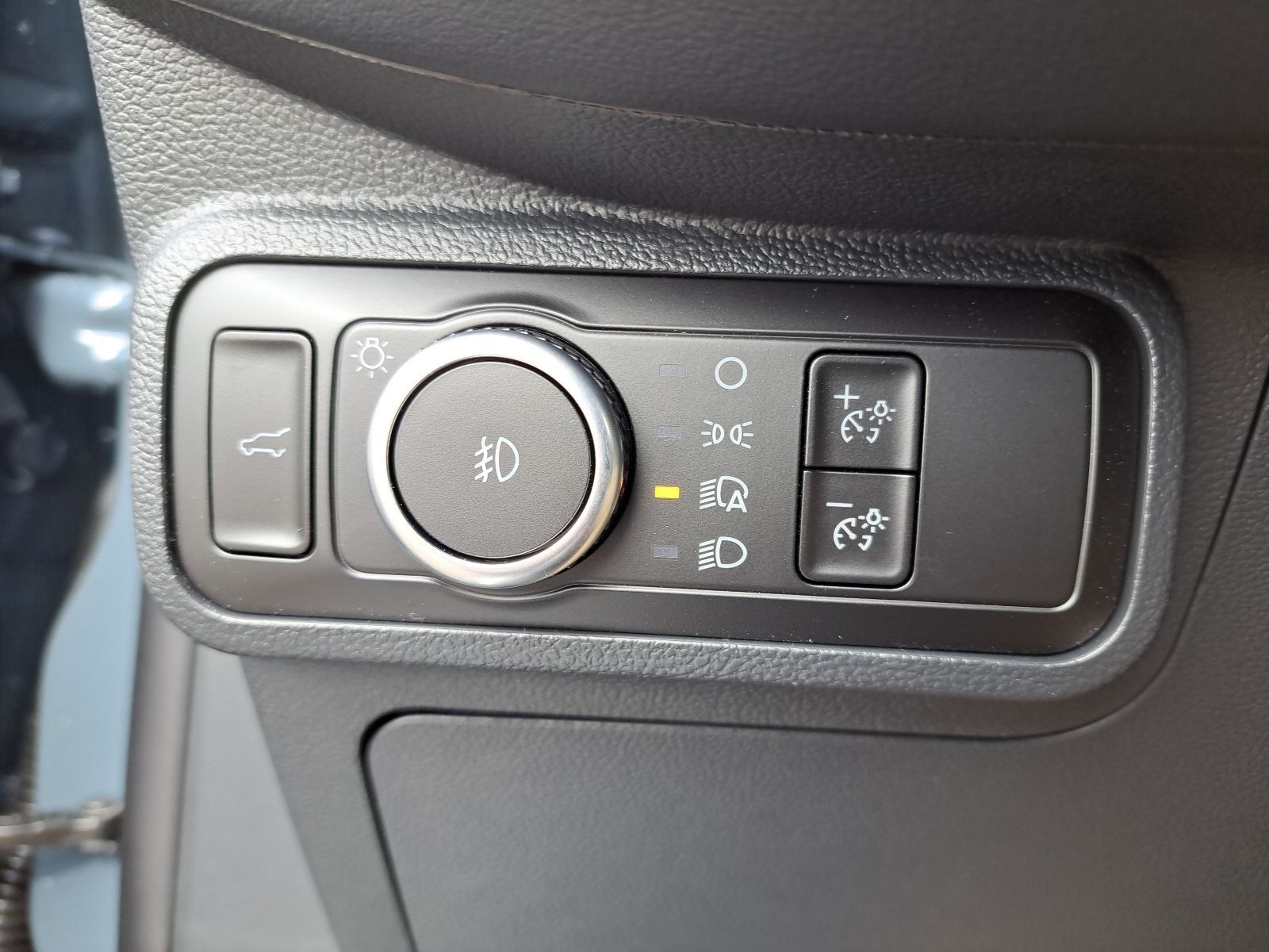 2026 Ford Explorer ST-Line - Photo 19