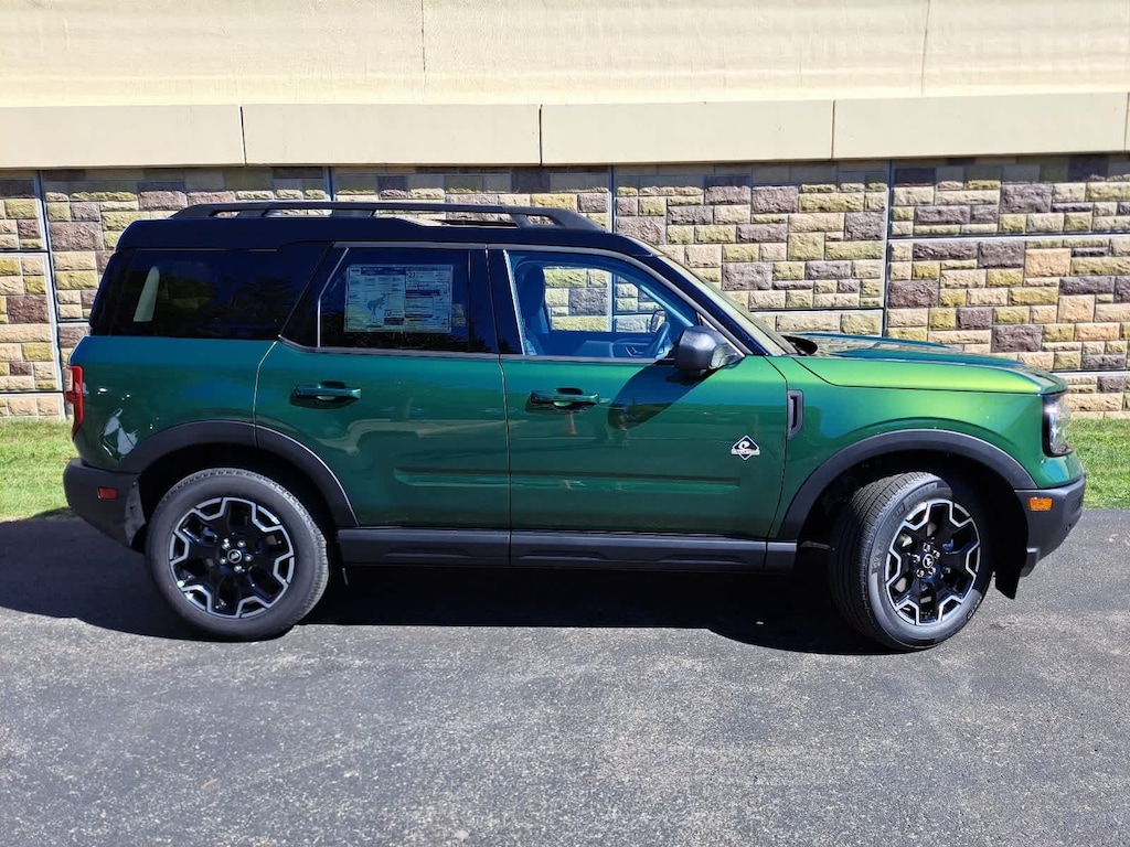 New 2025 Ford Bronco Sport Outer Banks 4x4