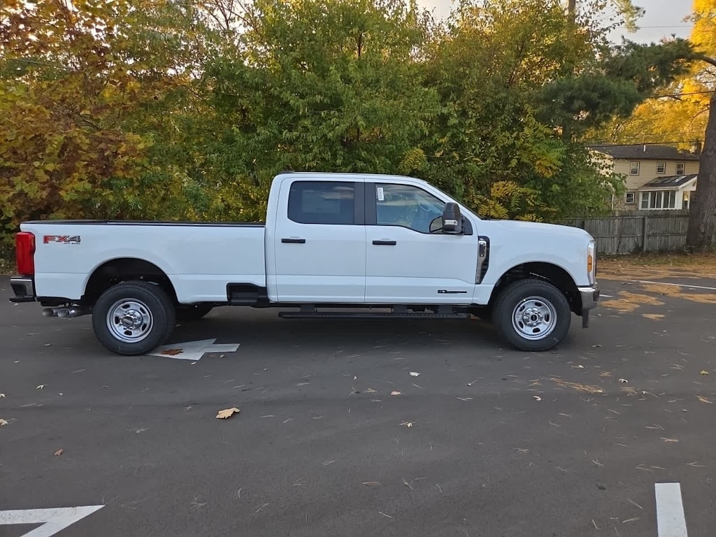 New 2026 Ford Super Duty F-350 SRW XL Truck Crew Cab