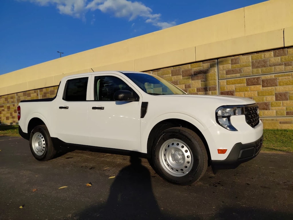 New 2025 Ford Maverick XL AWD Supercrew AWD SuperCrew