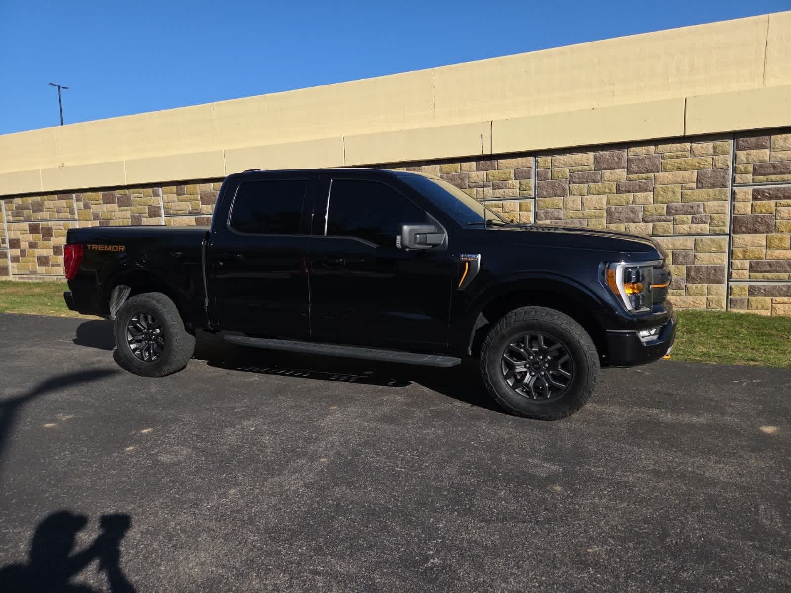 2021 Ford F-150 Tremor photo 2