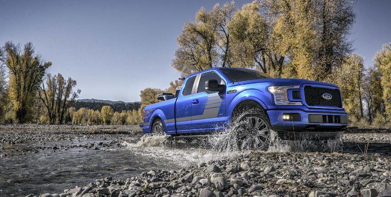 2018-Ford-F-150-LightningBlueOffRoad.jpg