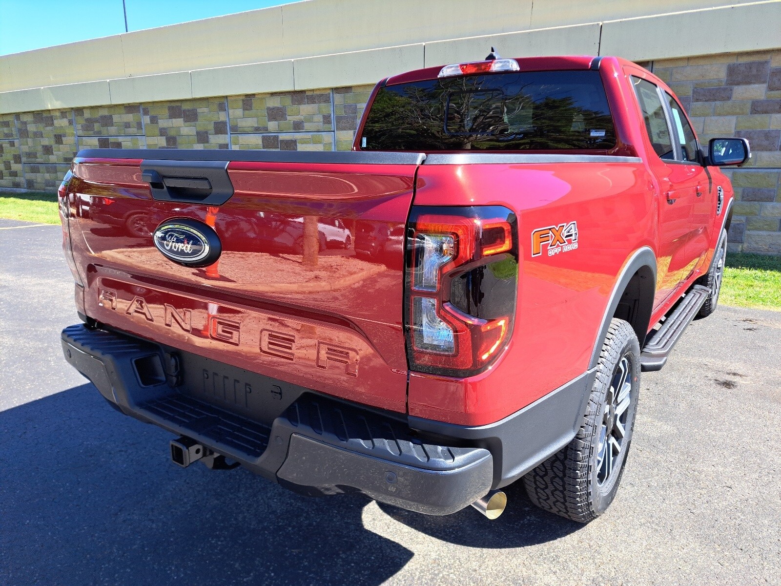 2025 Ford Ranger Lariat photo 3