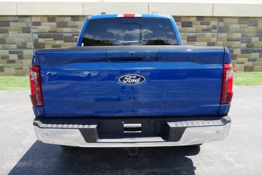 New 2025 Ford F-150 XLT Truck SuperCrew Cab