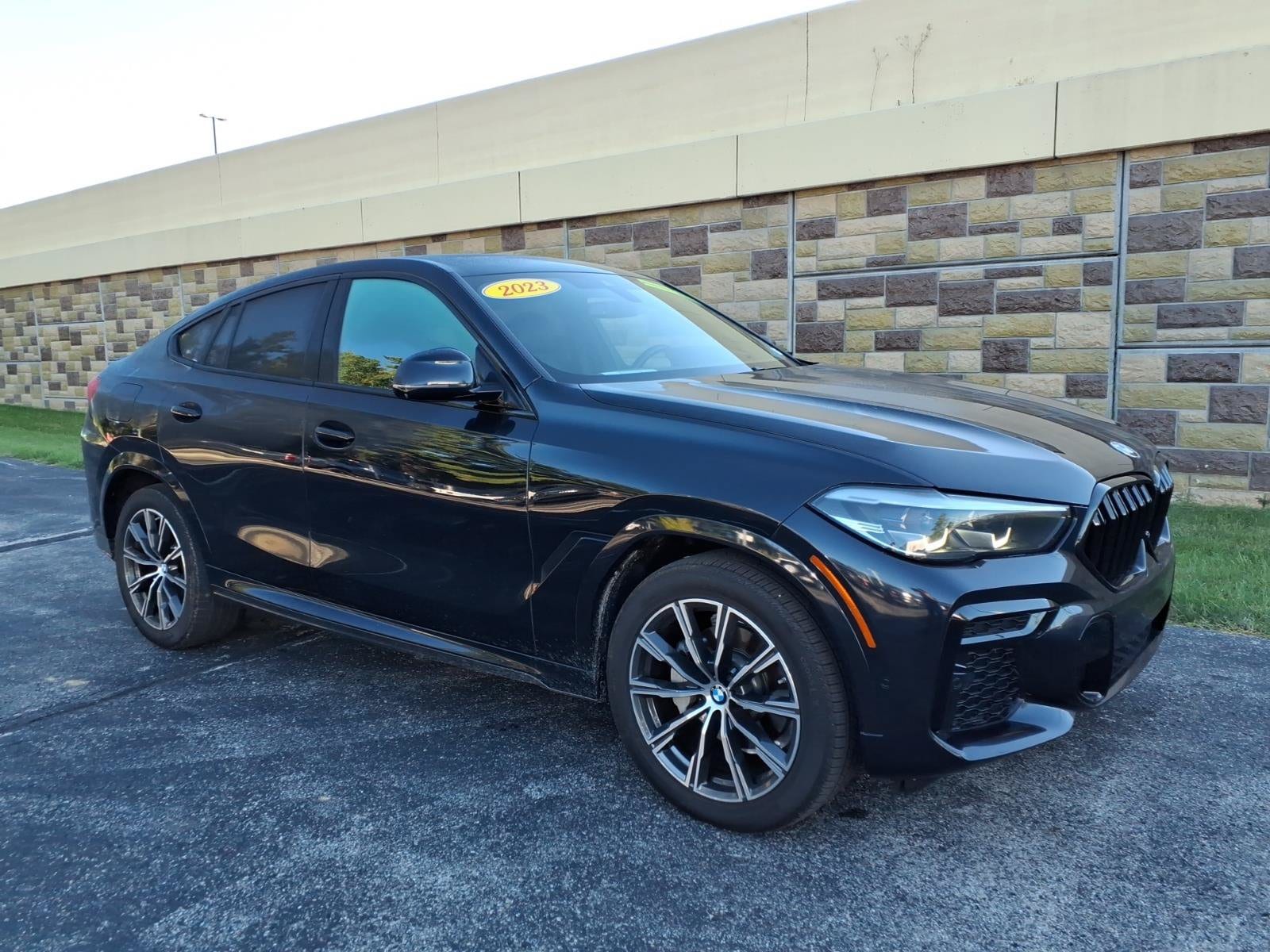 2023 BMW X6 40i