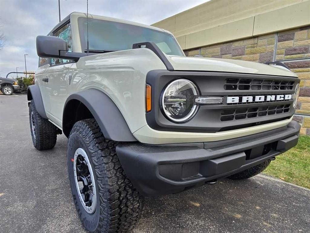 2025 Ford Bronco 2-Door Base - Photo 30