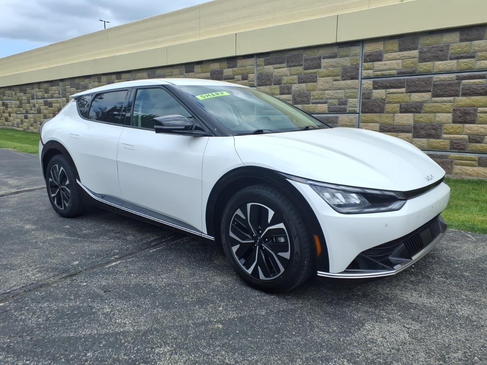 2024 Kia EV6 Wind AWD's photo
