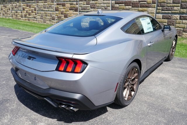 2025 Ford Mustang GT Premium photo 3