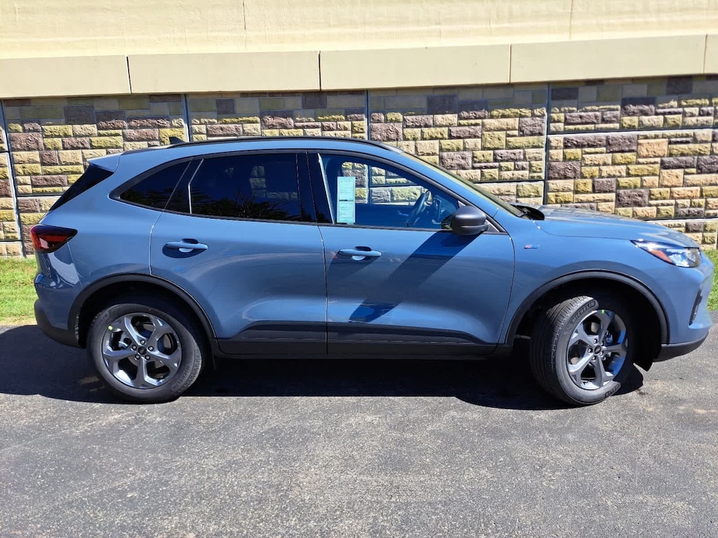 New 2026 Ford Escape ST-Line AWD