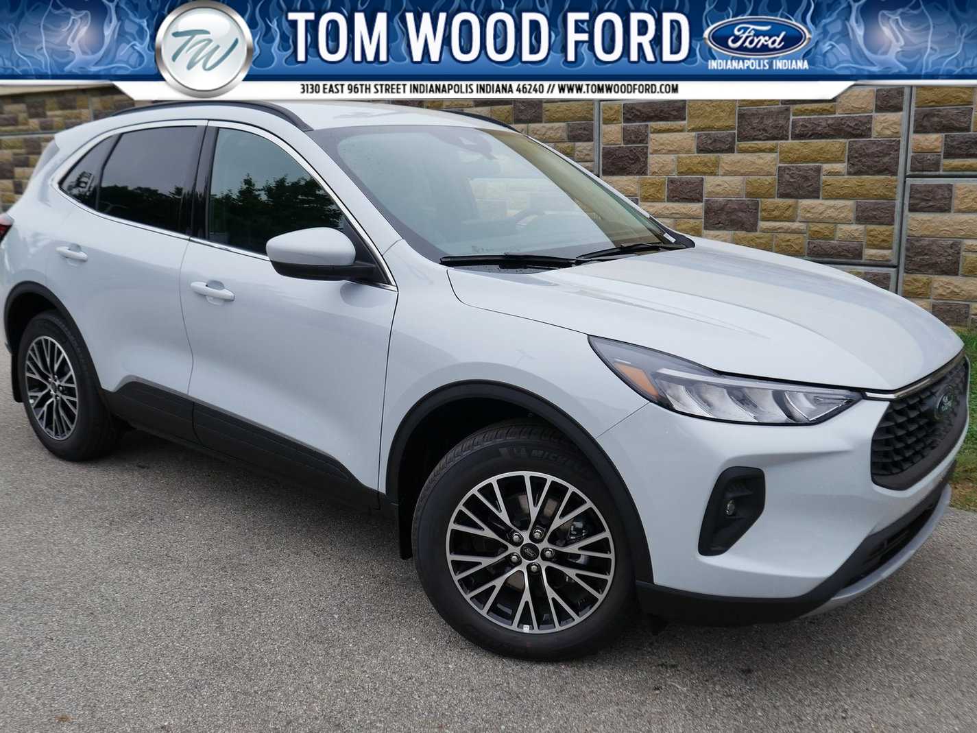 2025 Ford Escape PHEV's photo