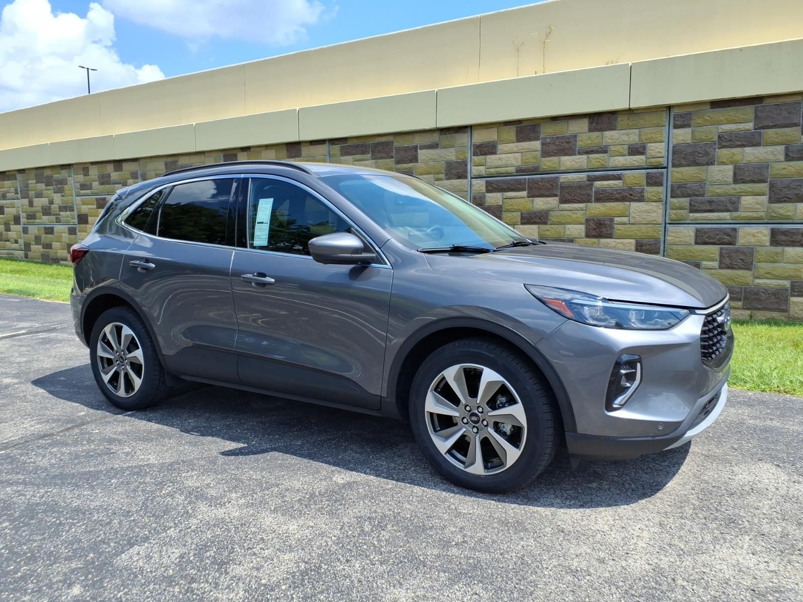 2023 Ford Escape