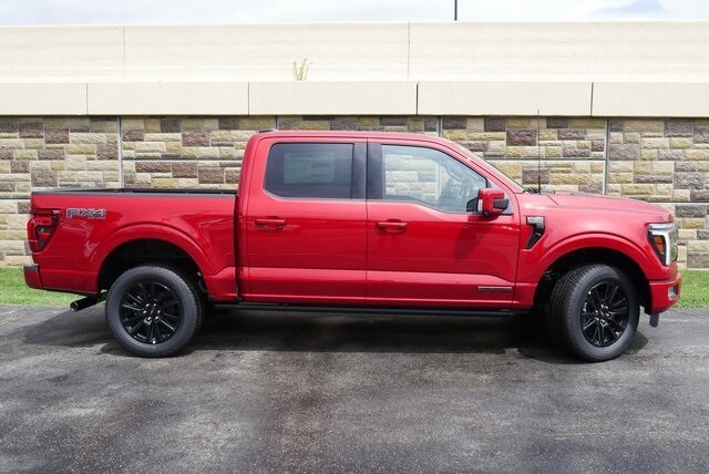 2025 Ford F-150 Platinum photo 2