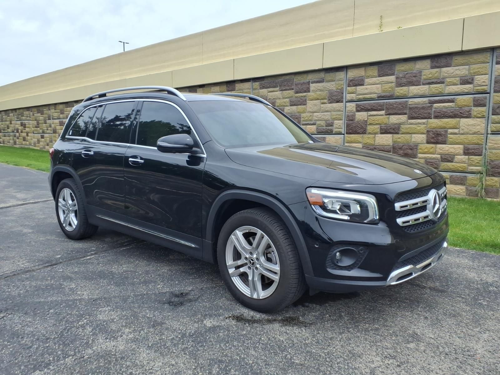 2020 Mercedes-Benz GLB GLB250 4MATIC's photo