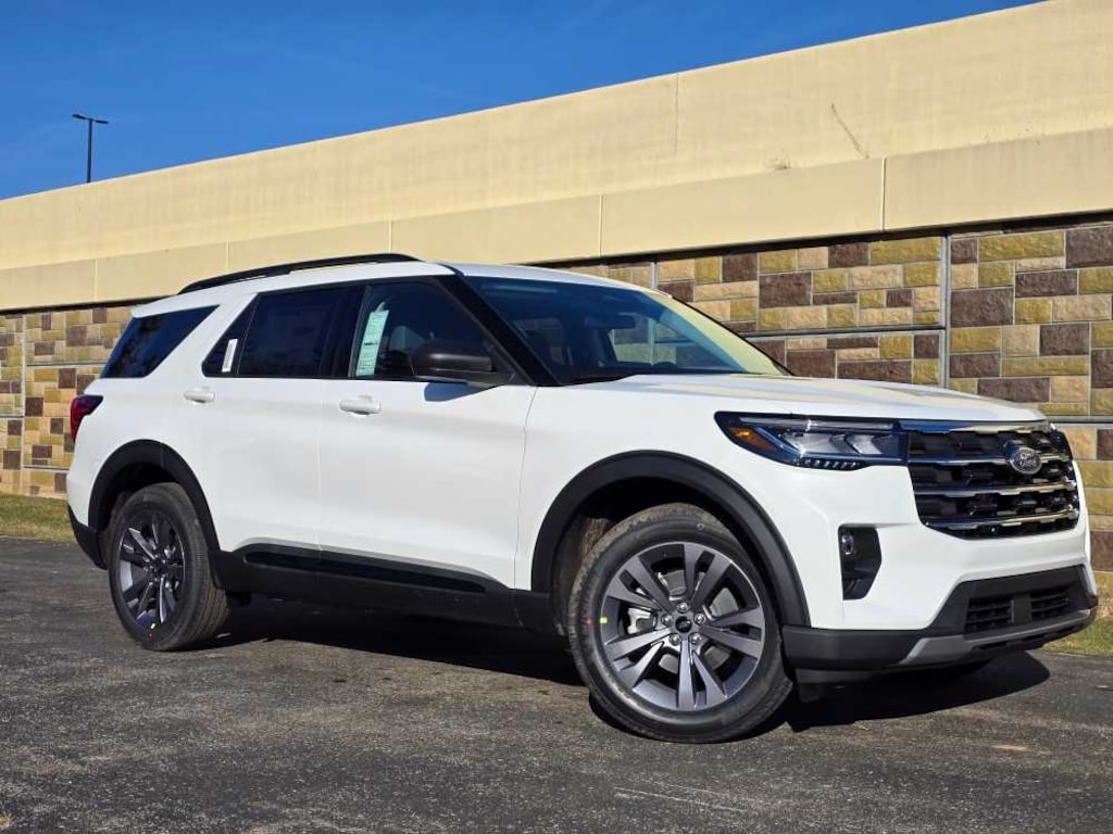 New 2026 Ford Explorer Active w/200A Pkg 4WD