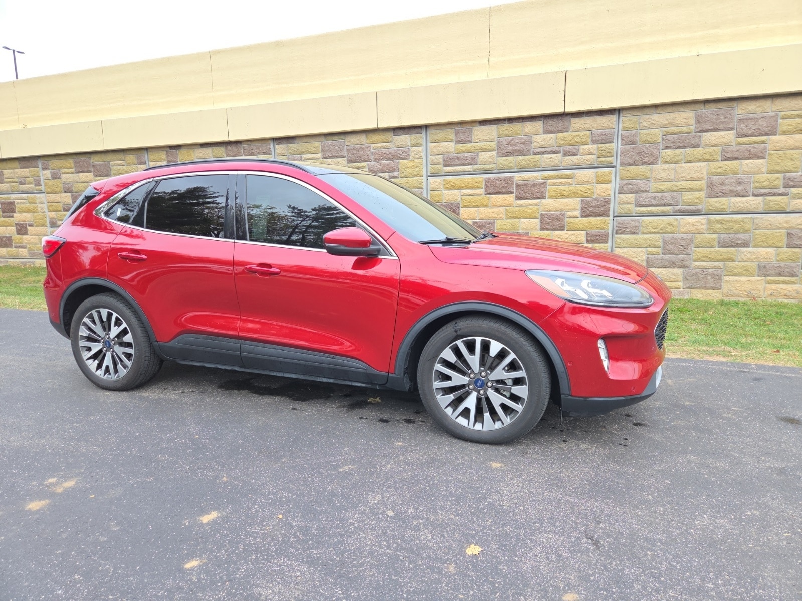 2020 Ford Escape Titanium