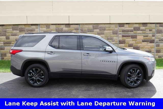 Used 2021 Chevrolet Traverse RS with VIN 1GNEVJKW3MJ164798 for sale in Indianapolis, IN