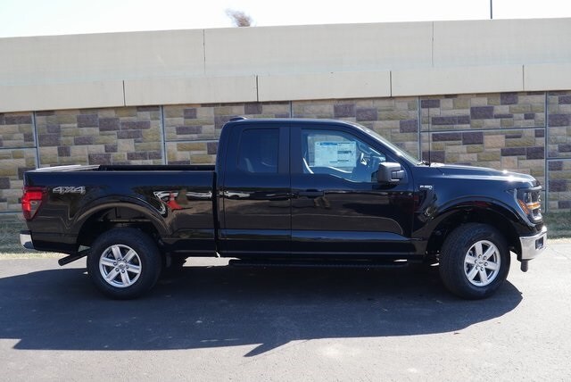 2025 Ford F-150 XL photo 2