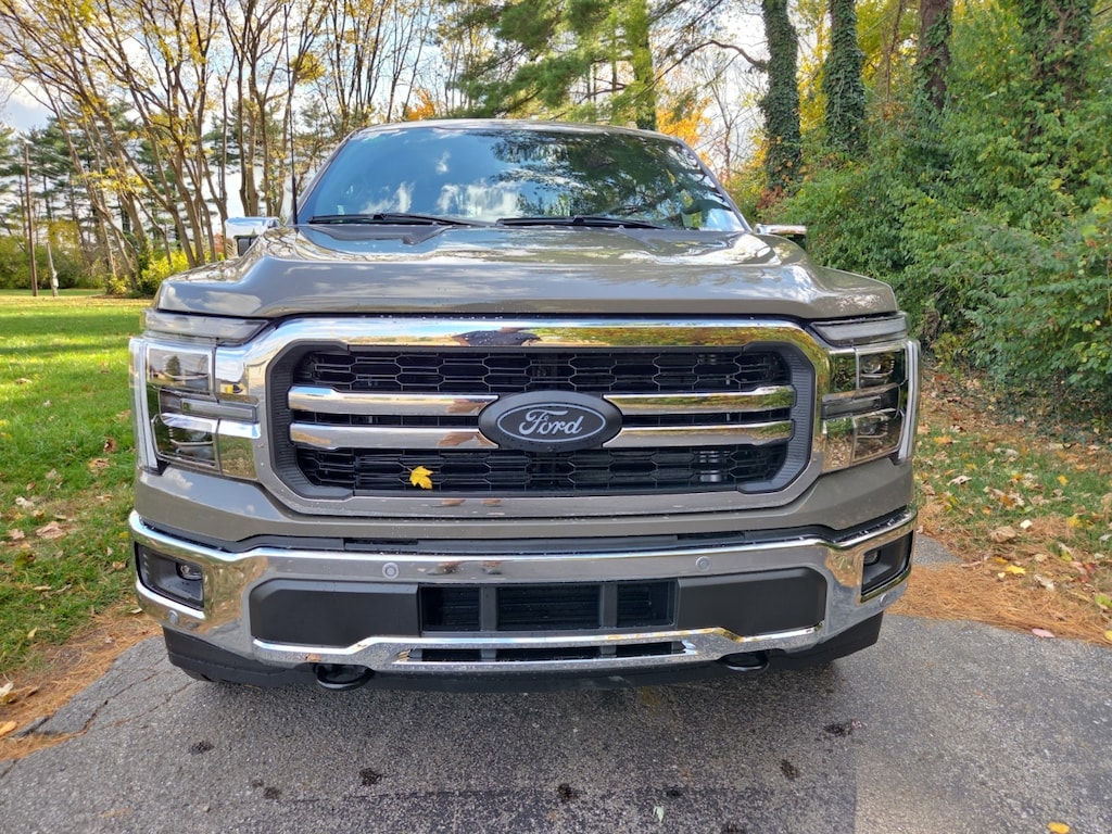 New 2025 Ford F-150 Lariat Truck SuperCrew Cab