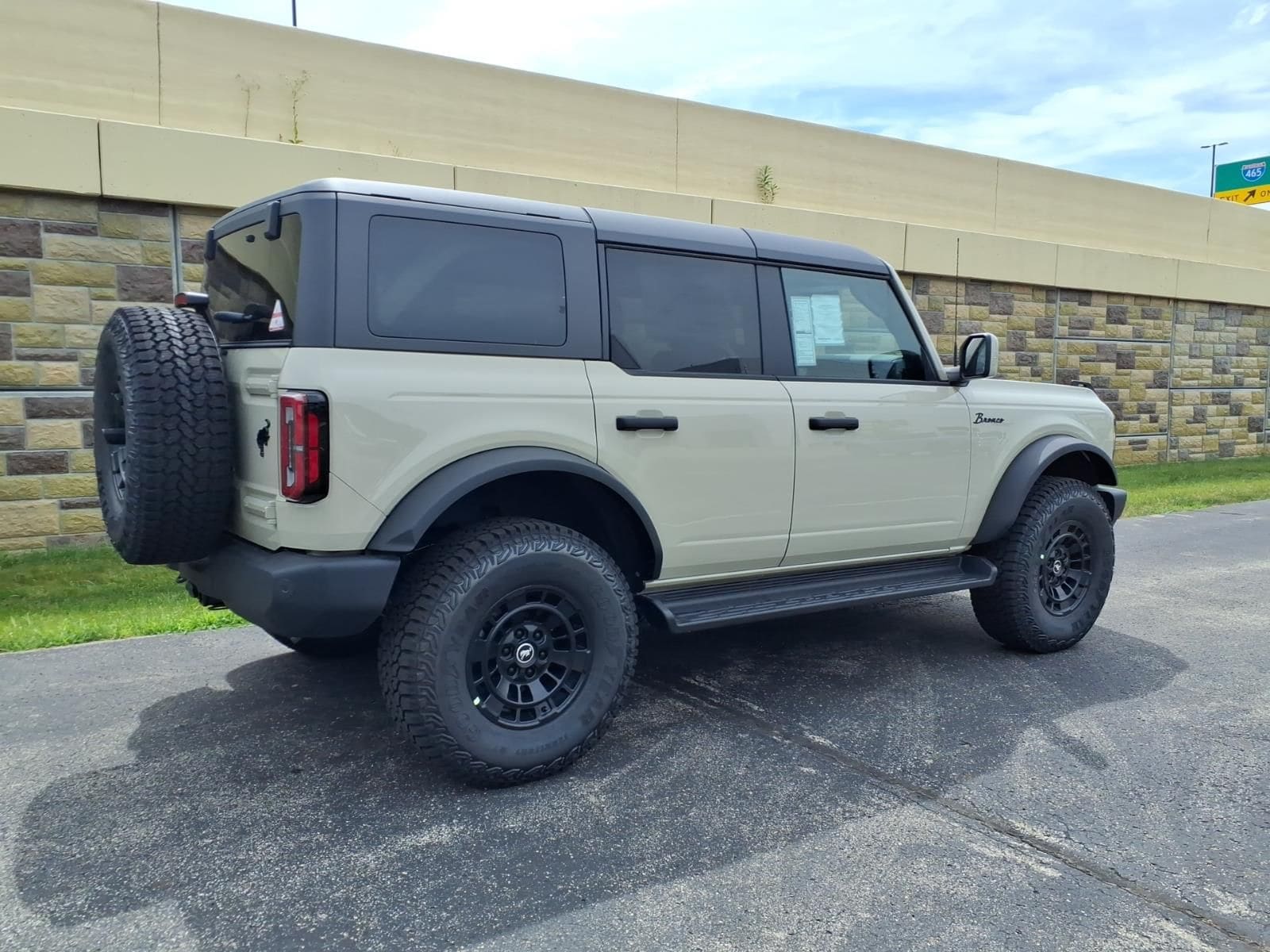 2026 Ford Bronco 4-Door Outer Banks - Photo 10