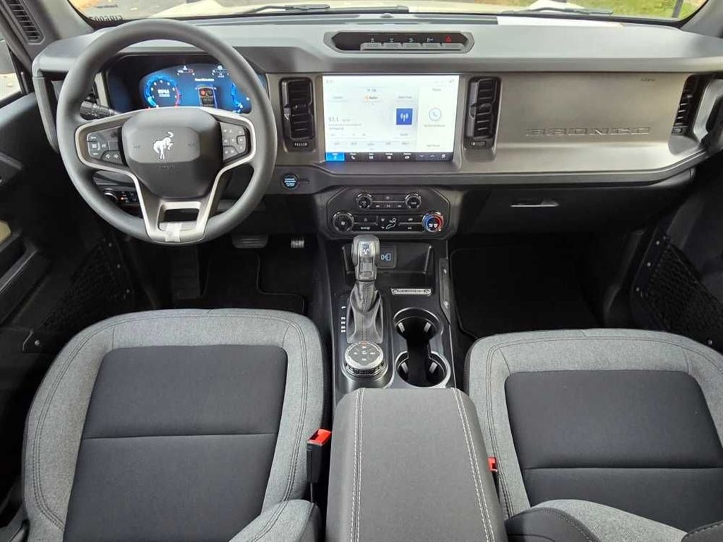 2025 Ford Bronco 2-Door Base - Photo 21