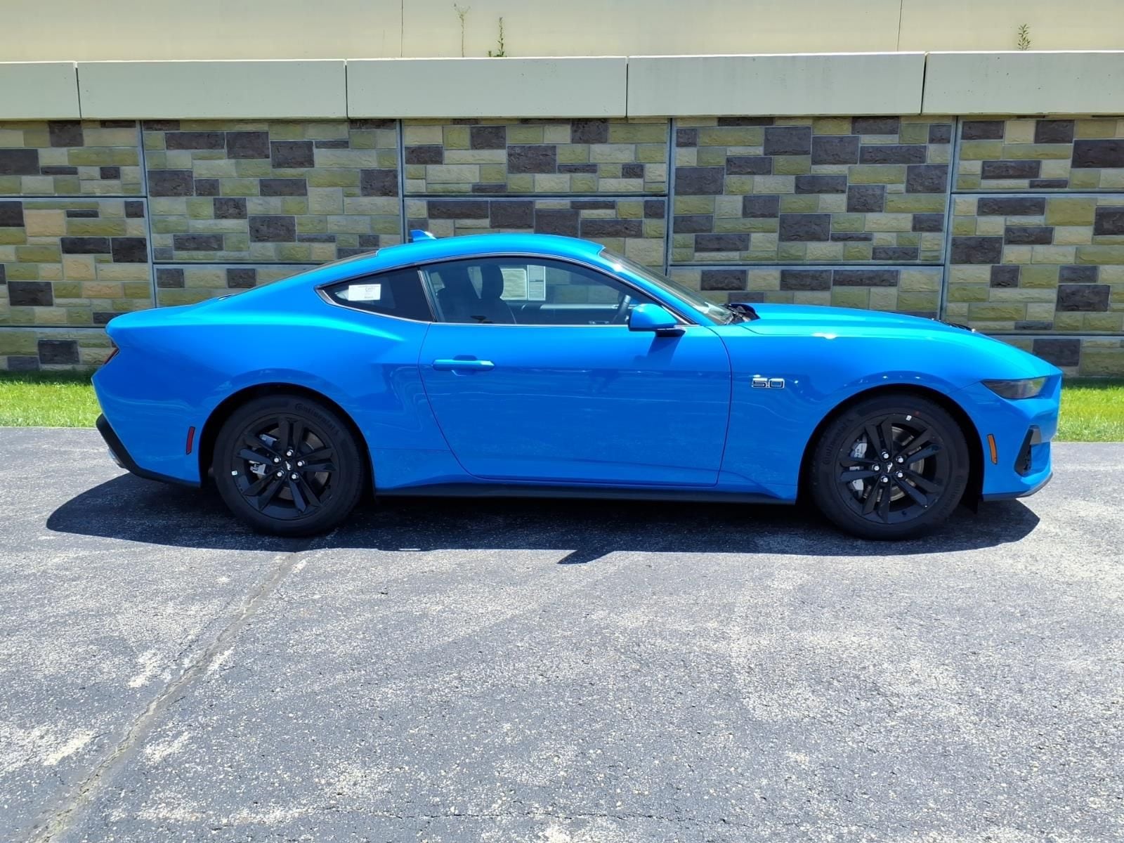 2026 Ford Mustang GT Fastback - Photo 11