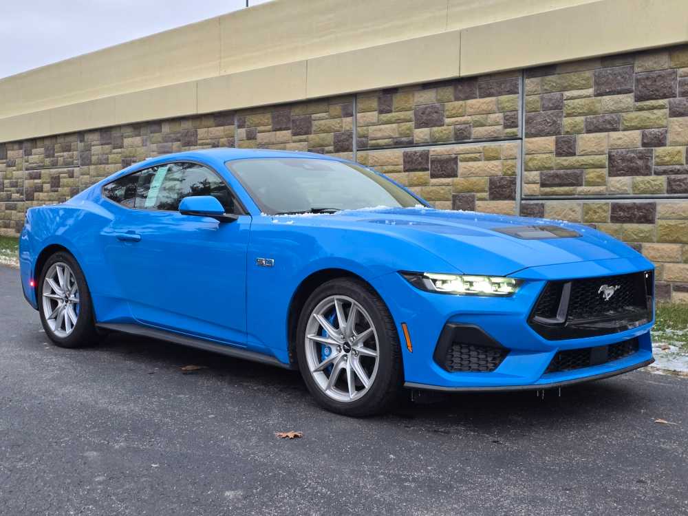 2024 Ford Mustang GT Premium photo 3