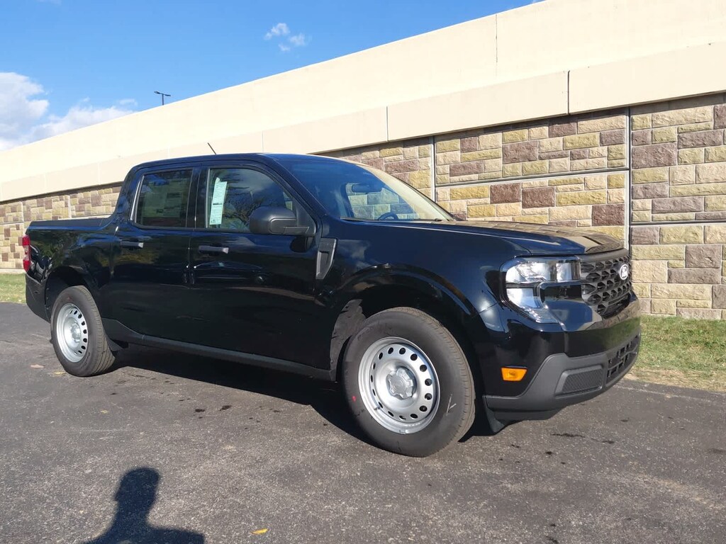 New 2025 Ford Maverick XL AWD Supercrew AWD SuperCrew