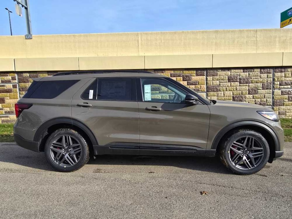 New 2026 Ford Explorer ST 4WD