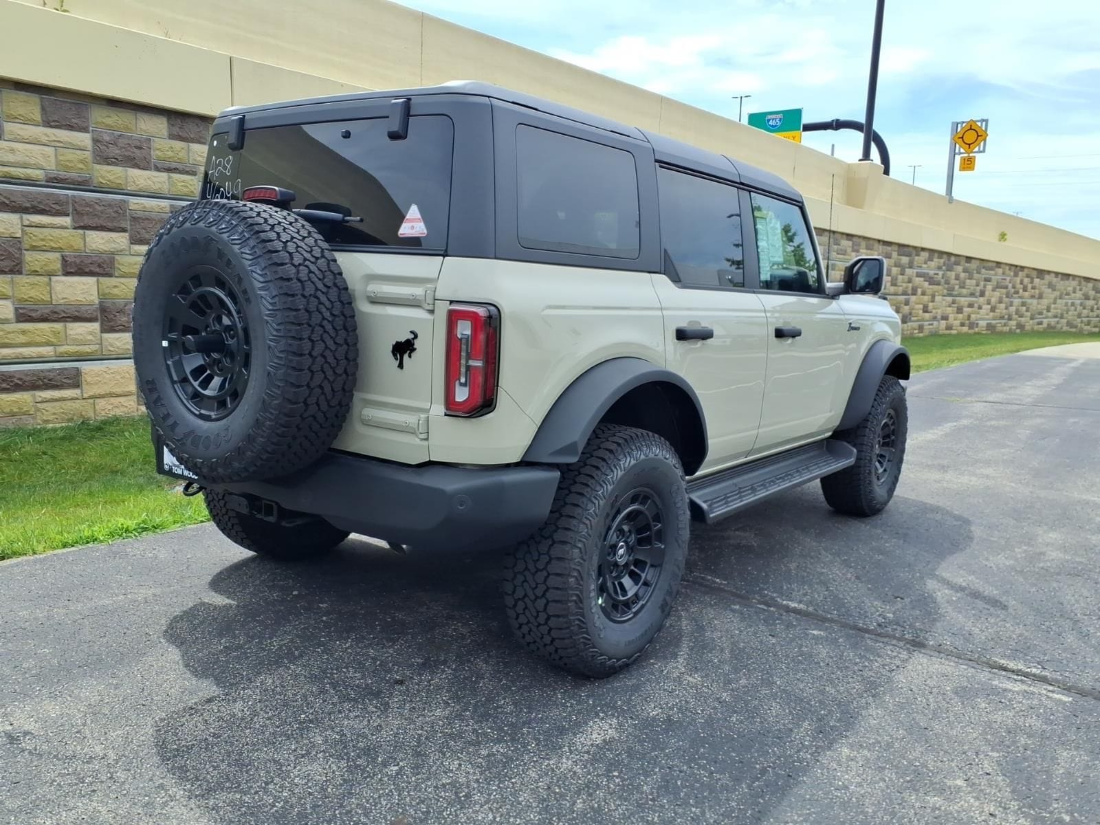 2026 Ford Bronco 4-Door Outer Banks - Photo 9