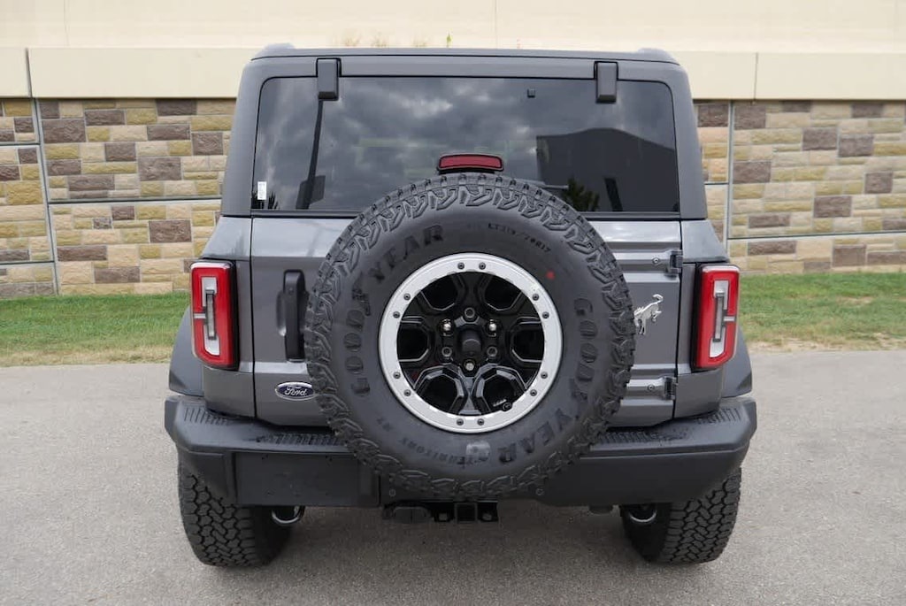 New 2025 Ford Bronco Badlands Advanced 4x4