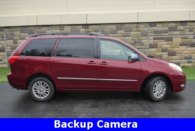 Used 2008 Toyota Sienna XLE with VIN 5TDBK22C78S017456 for sale in Indianapolis, IN