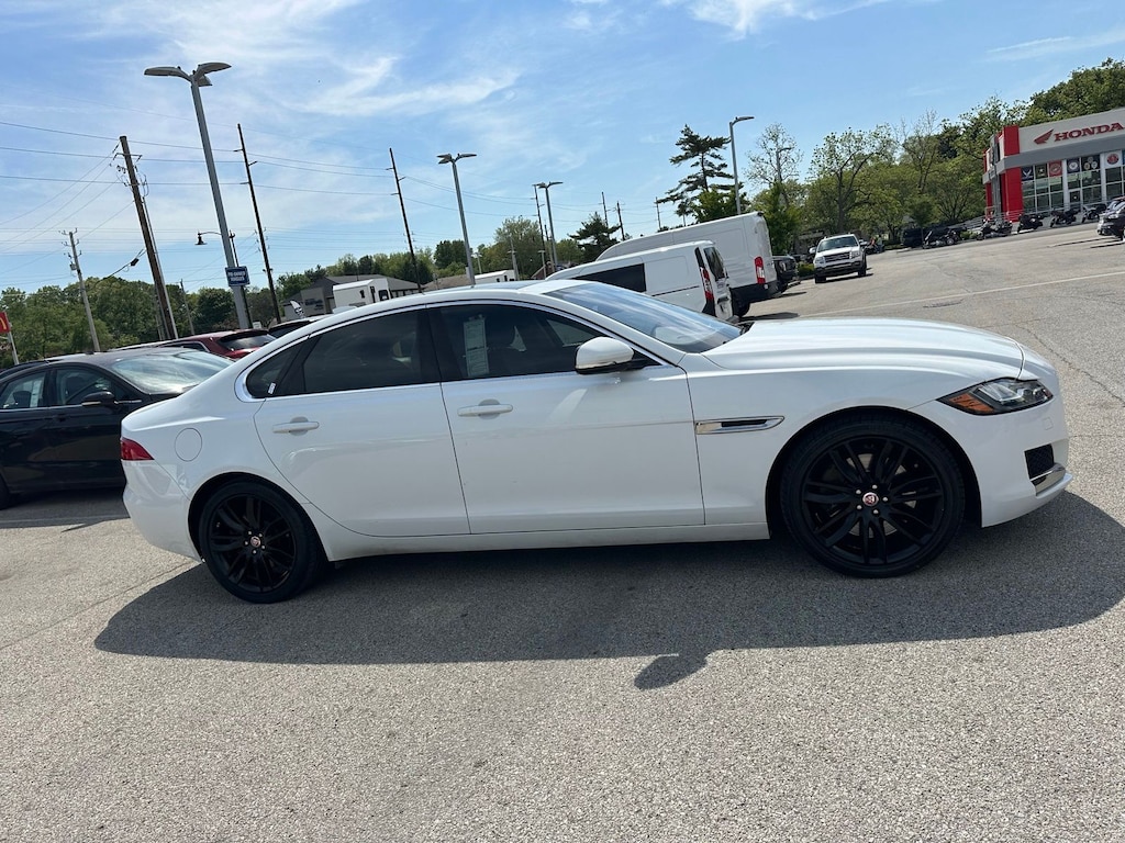 Used 2016 Jaguar XF 35t Prestige Sedan