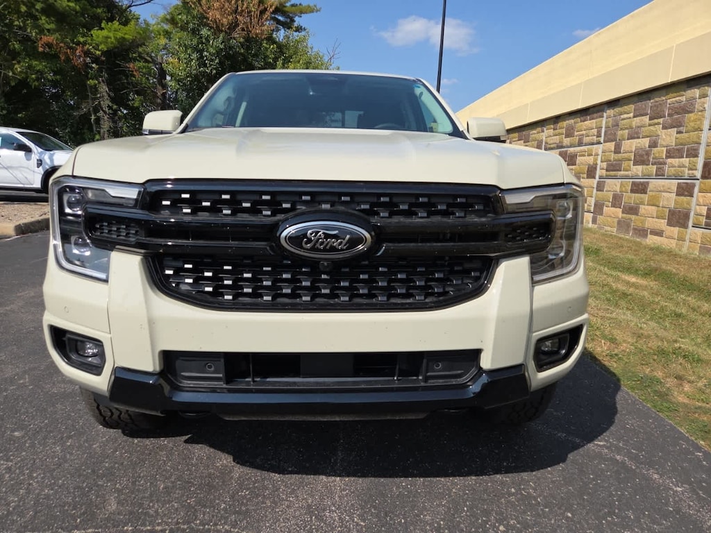 New 2025 Ford Ranger Lariat 4WD Supercrew 5 Box 4WD SuperCrew 5 Box