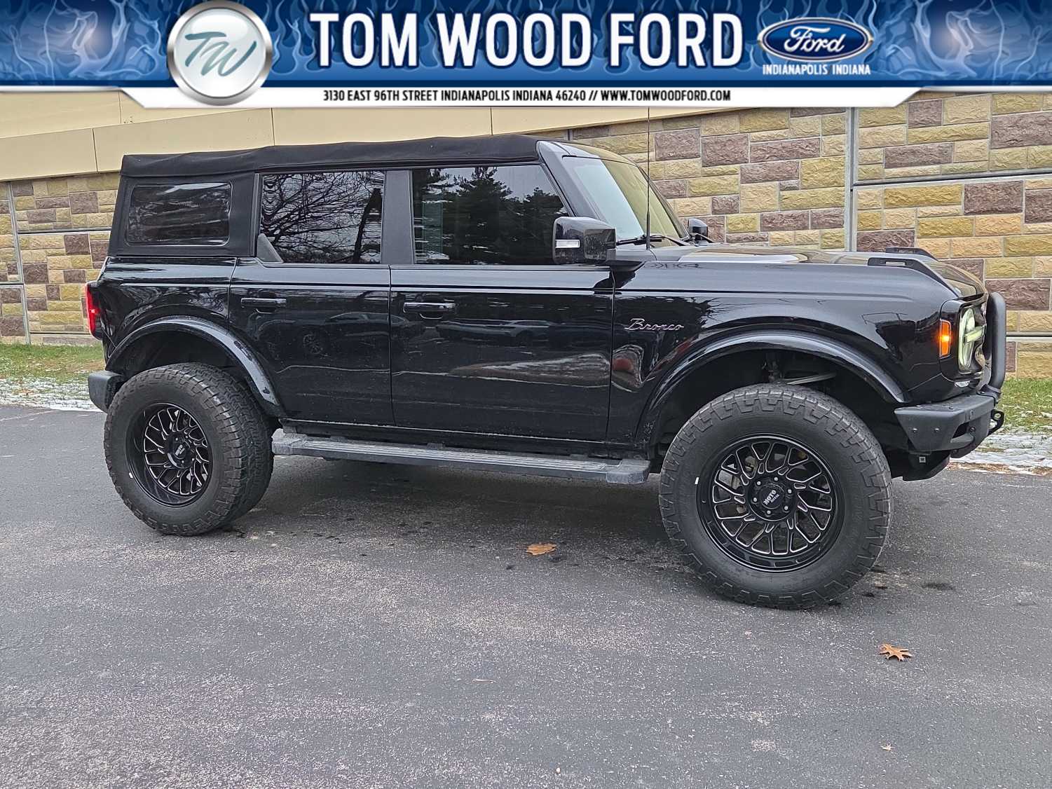 2022 Ford Bronco 4-Door Outer Banks's photo