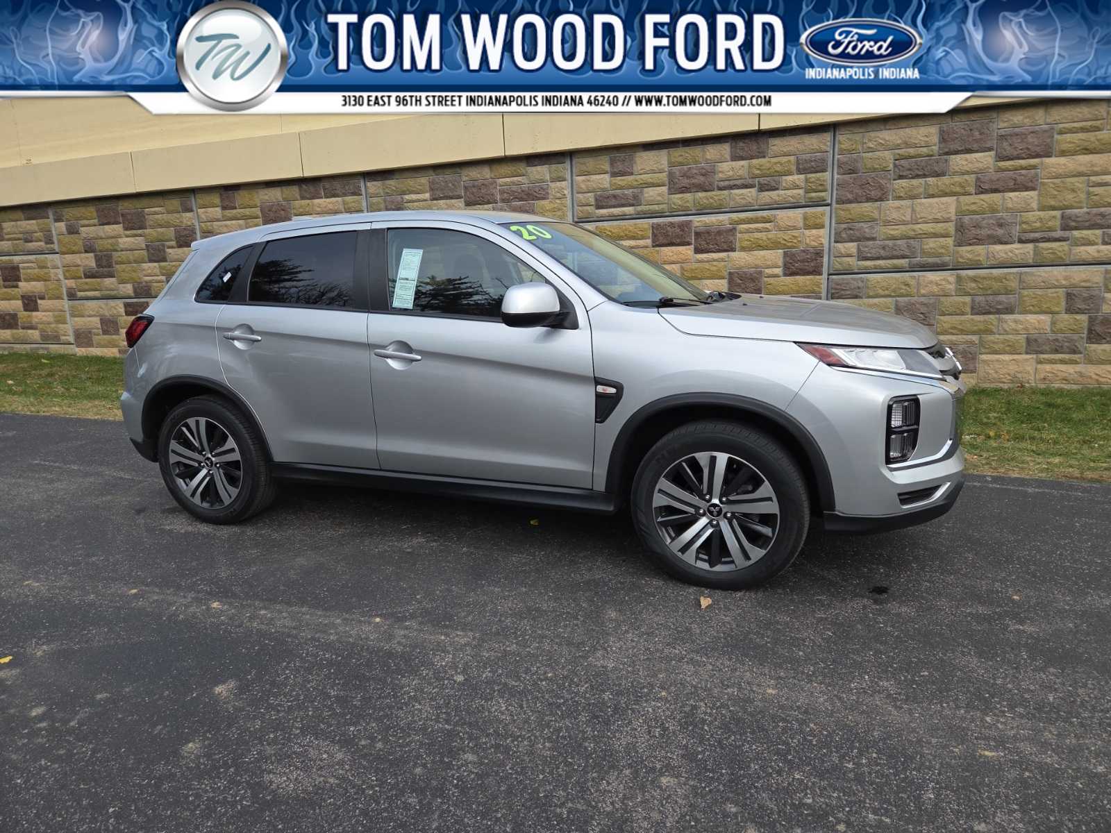 2020 Mitsubishi Outlander Sport ES's photo