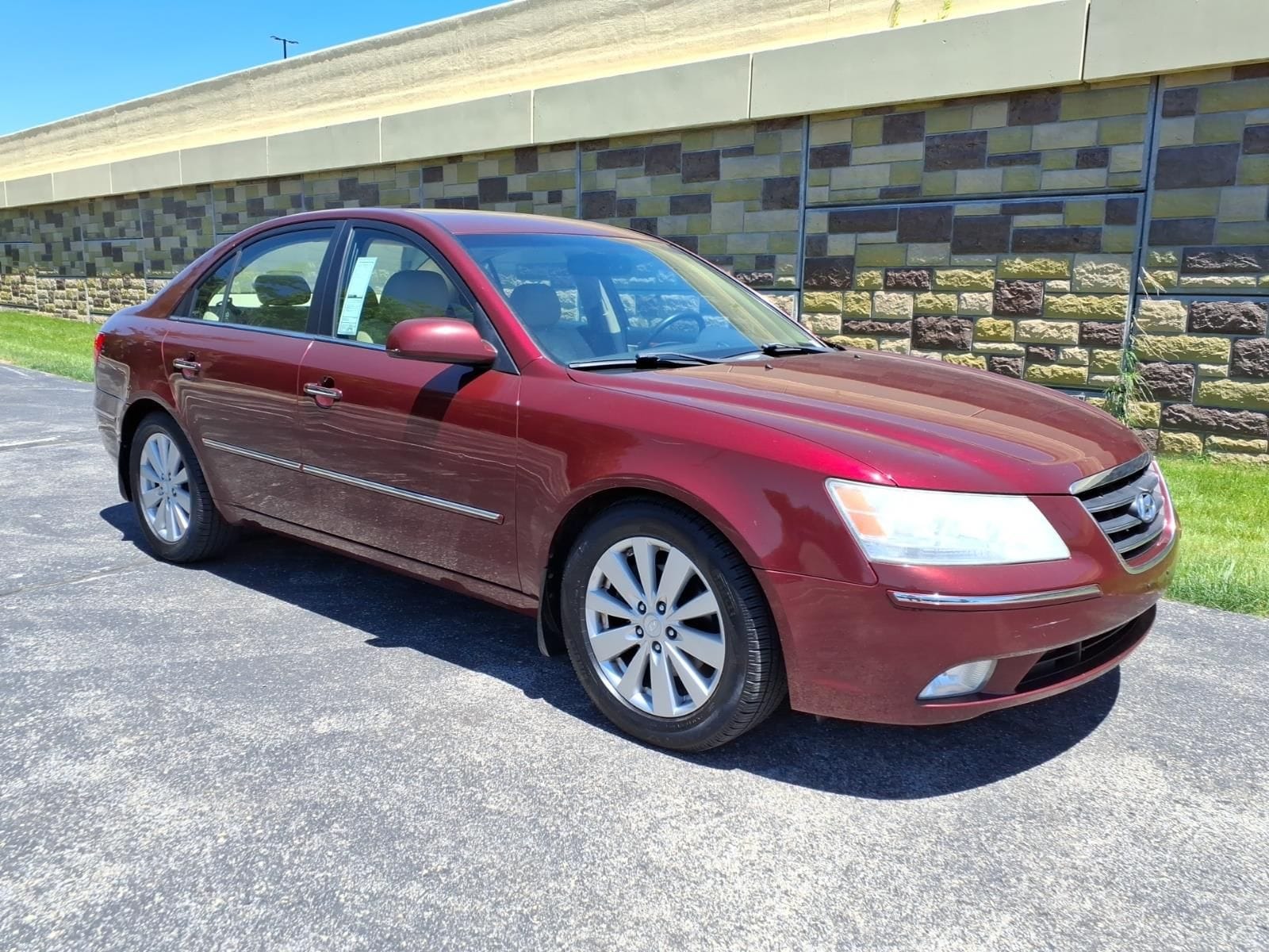 2010 Hyundai Sonata Limited V6 A/T's photo