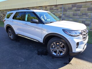 2025 Ford Explorer Active 4WD