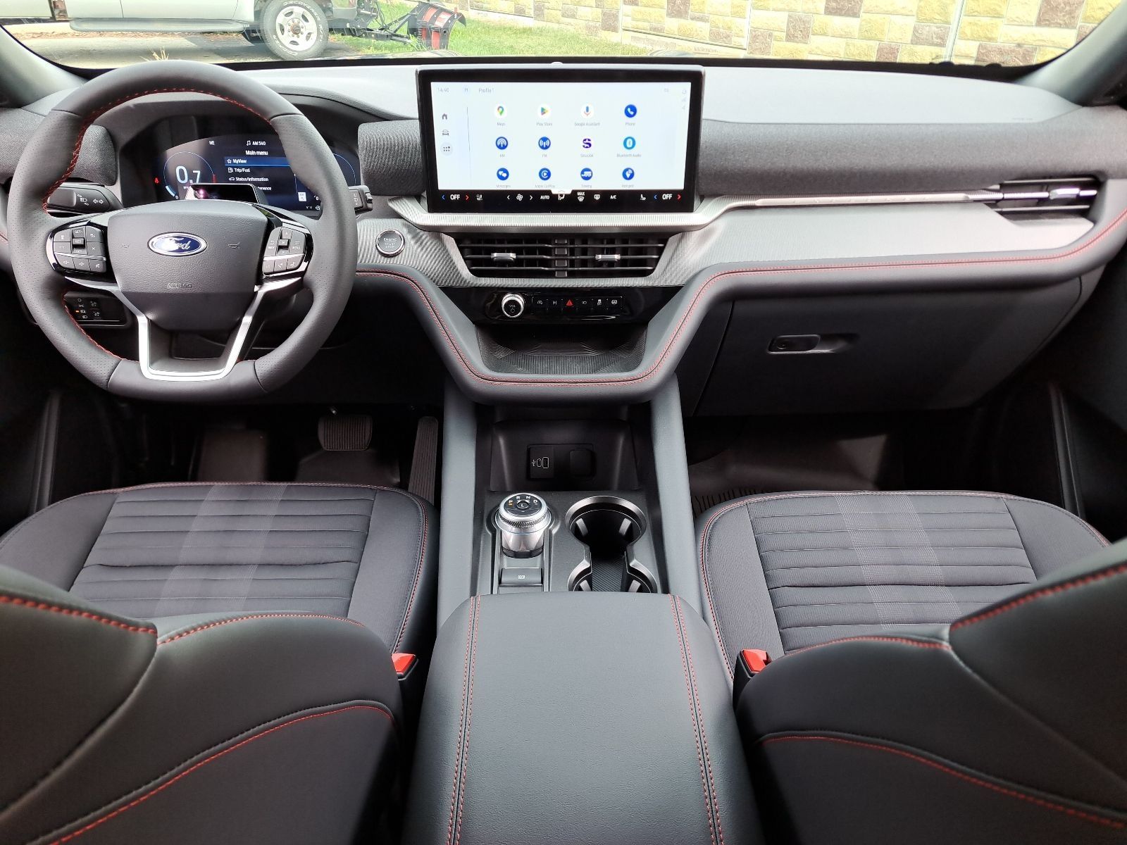 2026 Ford Explorer ST-Line - Photo 16