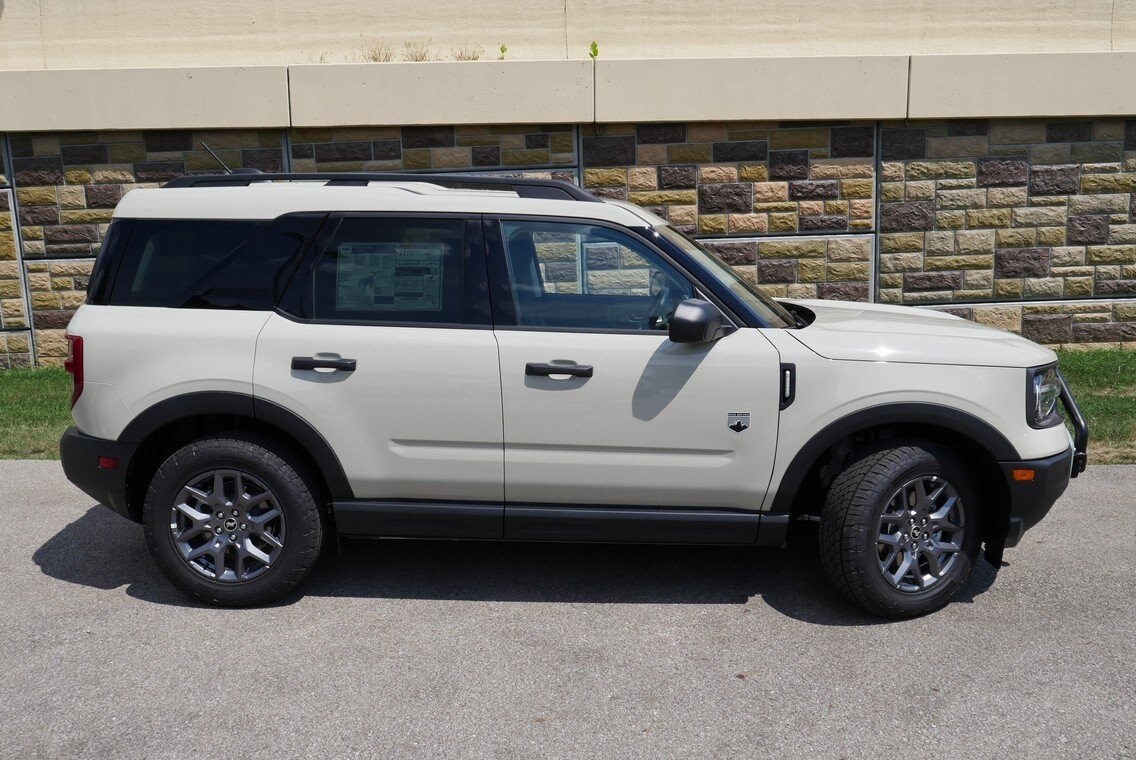 2025 Ford Bronco Sport Big Bend photo 2