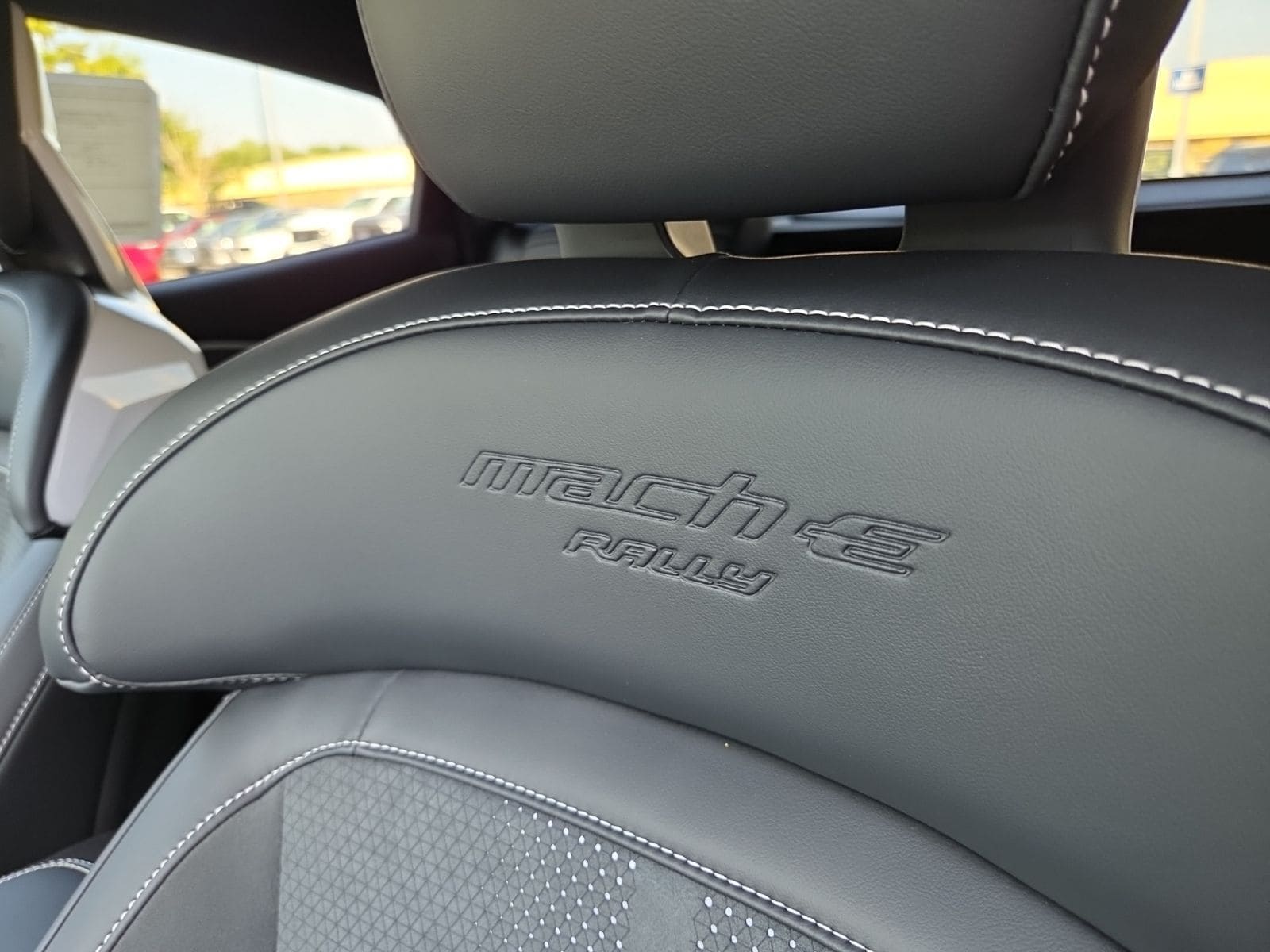 2025 Ford Mustang Mach-E GT - Photo 21