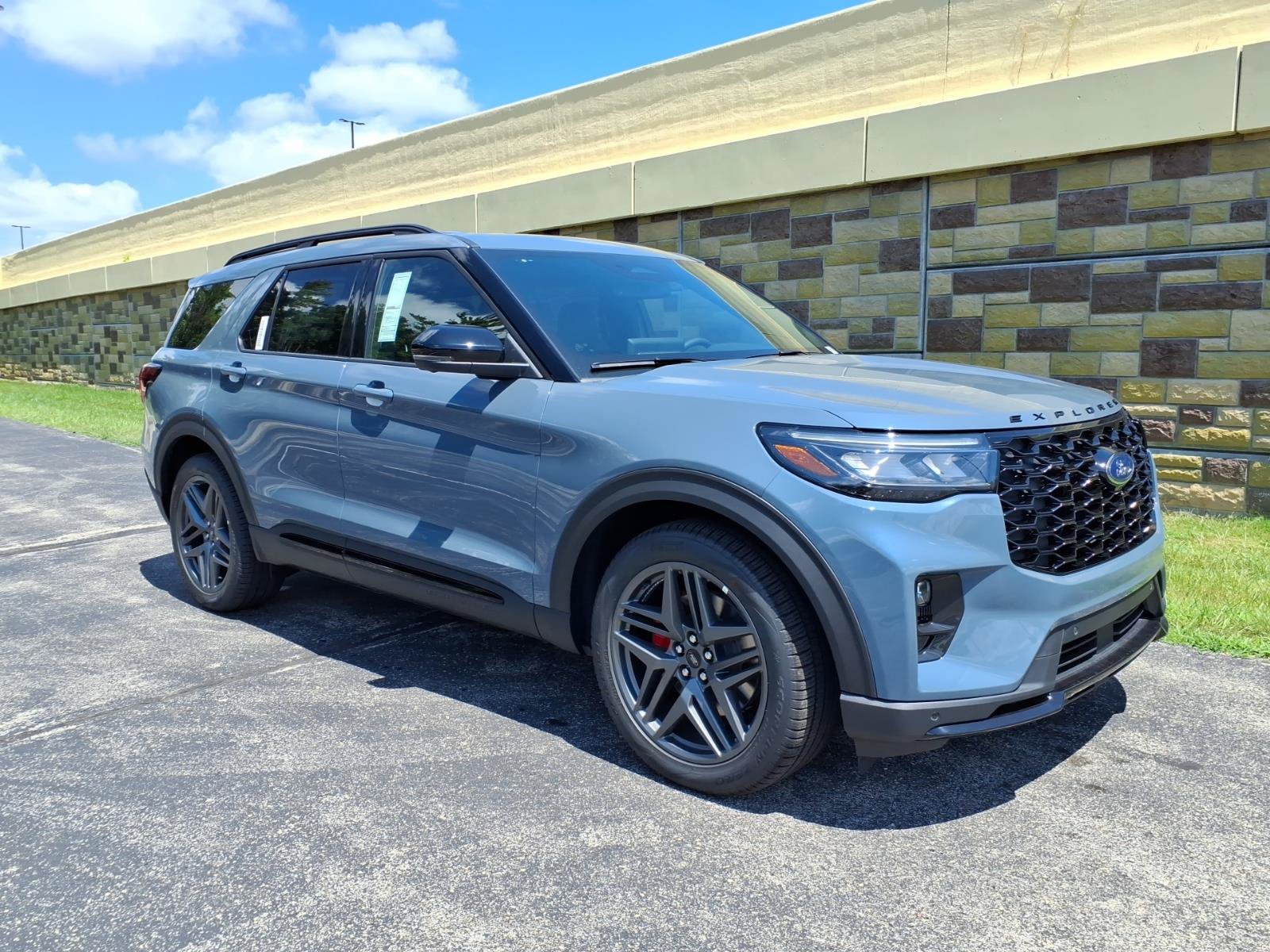 2026 Ford Explorer ST SUV