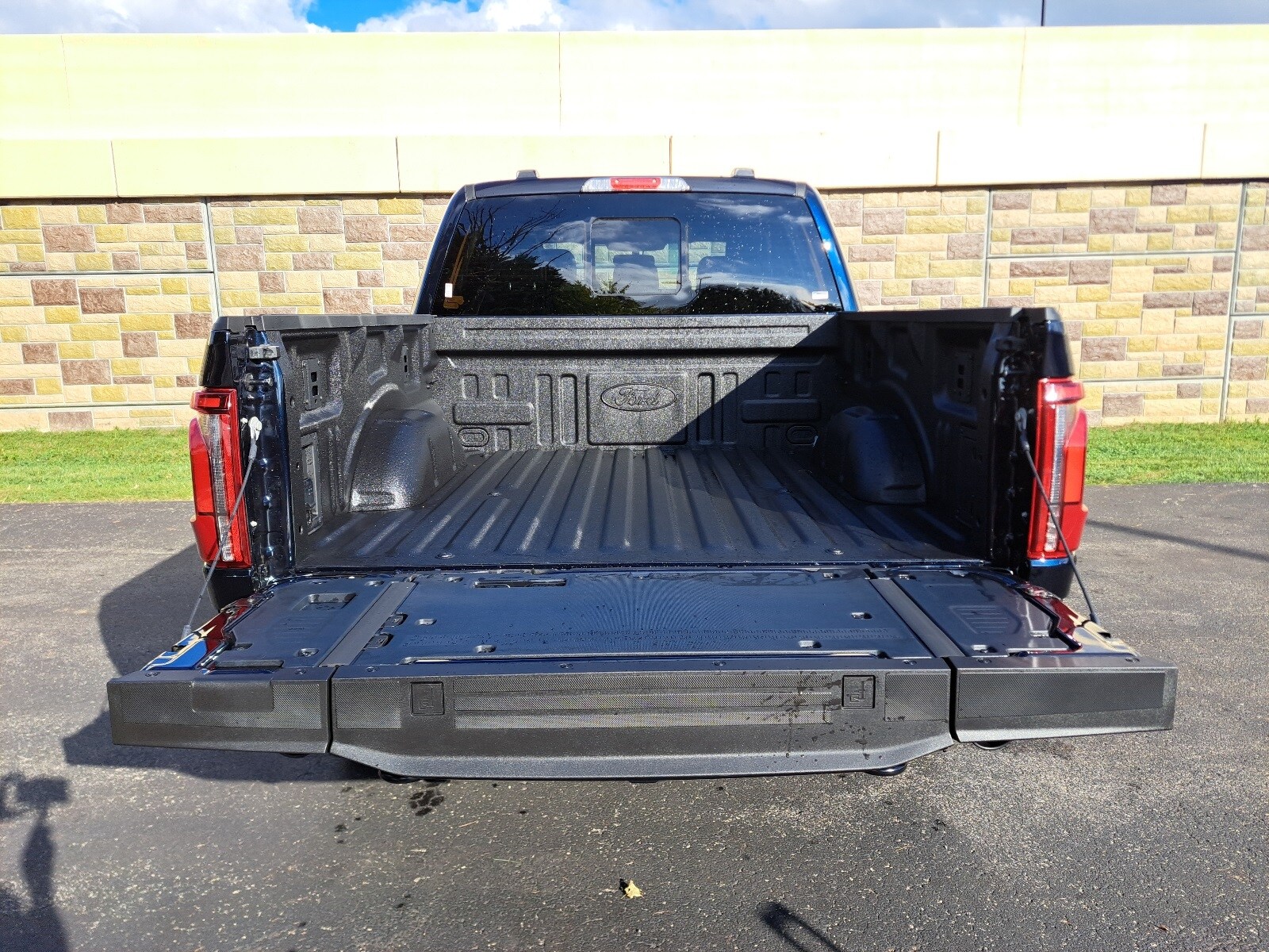 2025 Ford F-150 Tremor photo 4