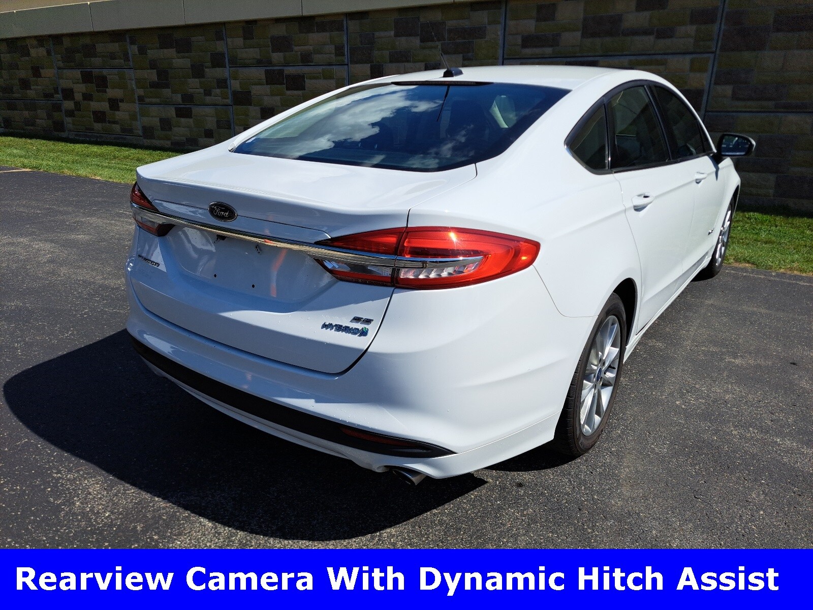 2017 Ford Fusion SE Hybrid photo 2