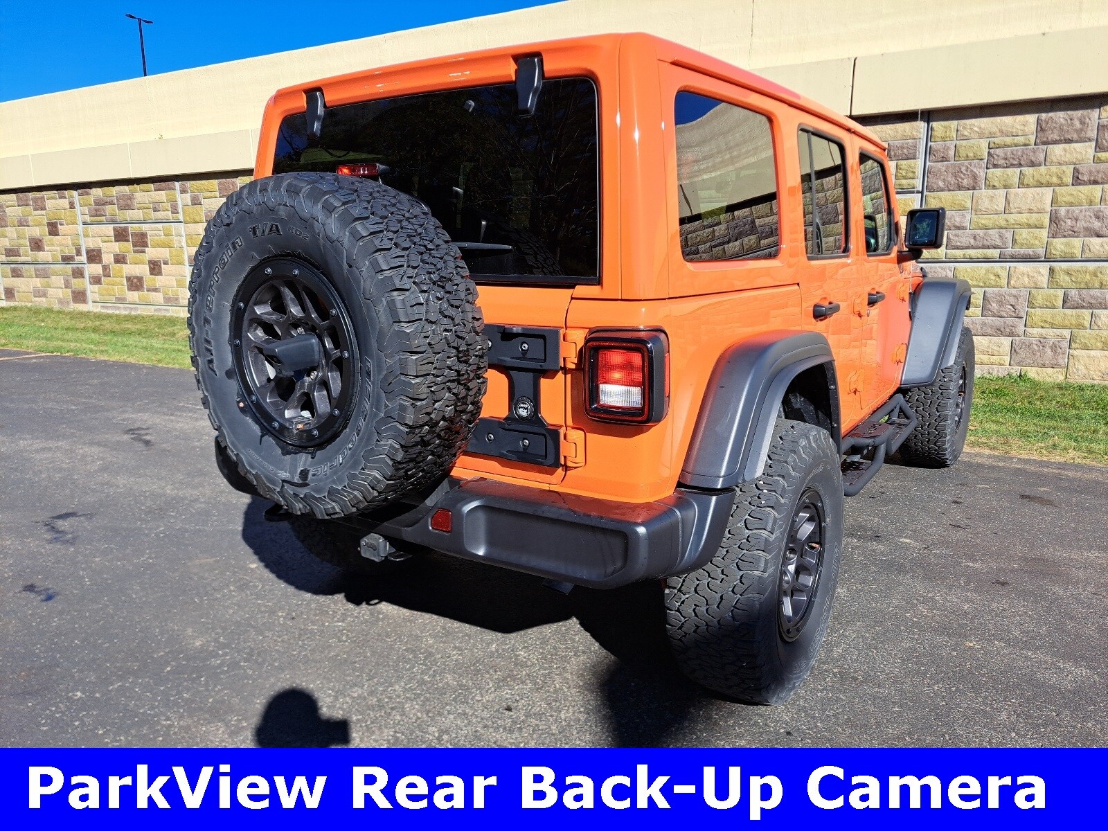 2023 Jeep Wrangler High Tide photo 3